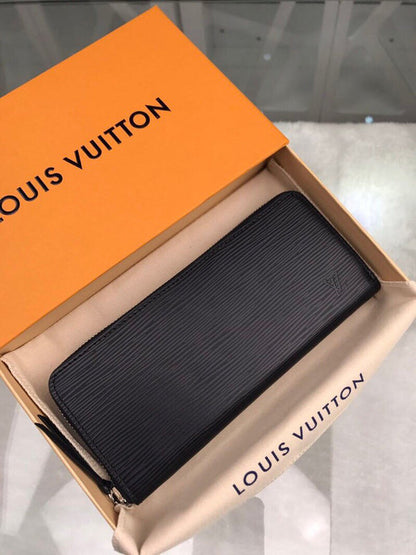 Fan Fashion Lu-Vi bags - 9011