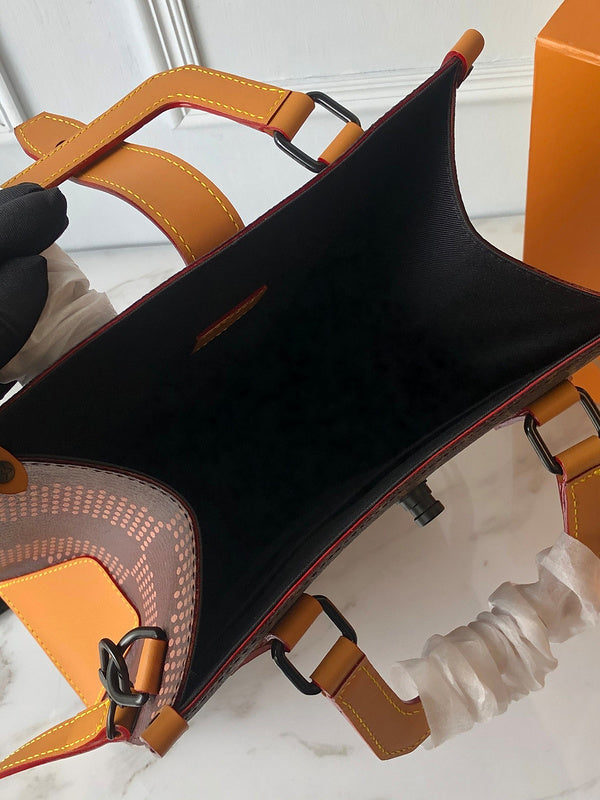 Fan Fashion Lu-Vi bags - 17786