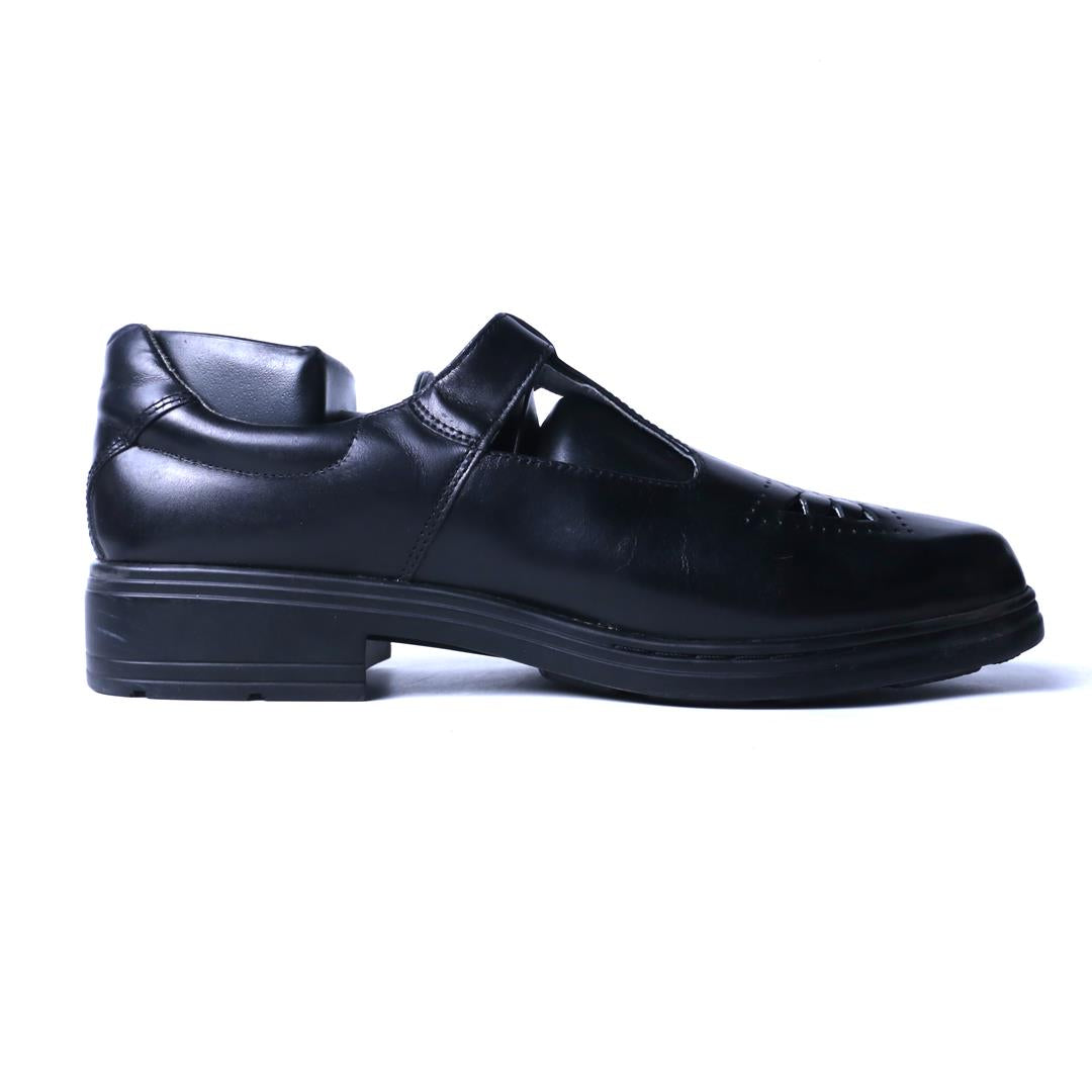 CLARKS .