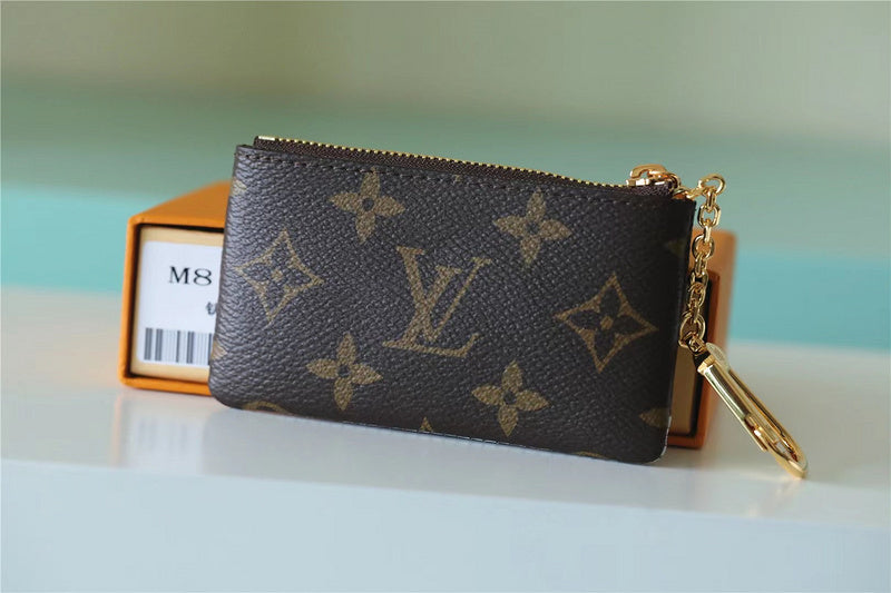 Fan Fashion Lu-Vi bags - 8821