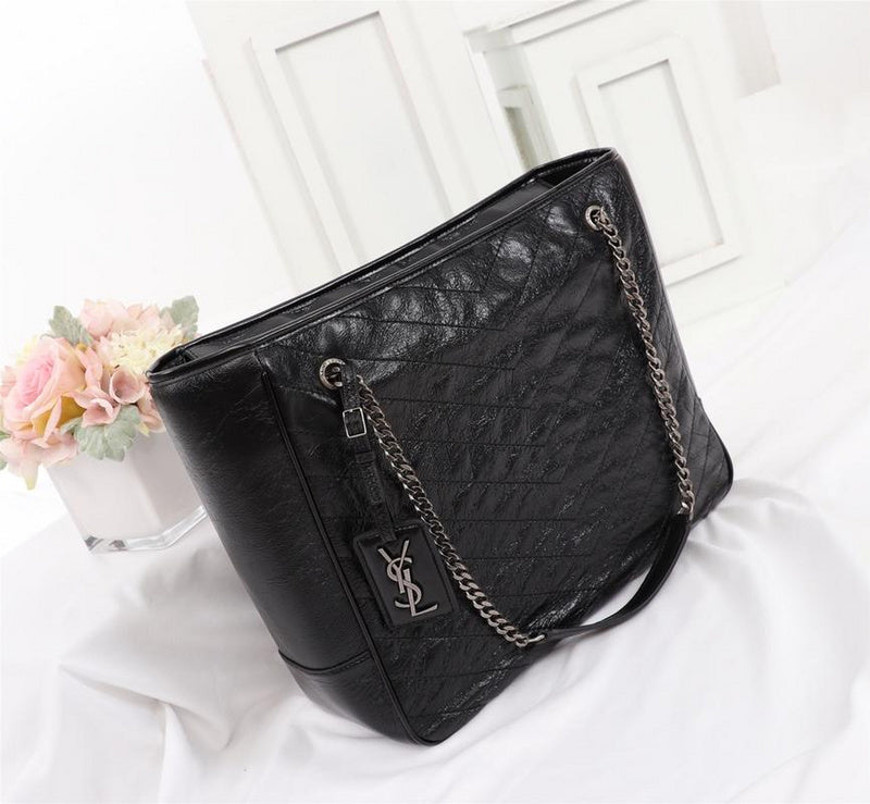 Amelia - YSL Bag - 2647