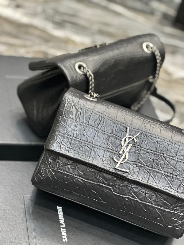 Amelia - YSL Bag - 1961