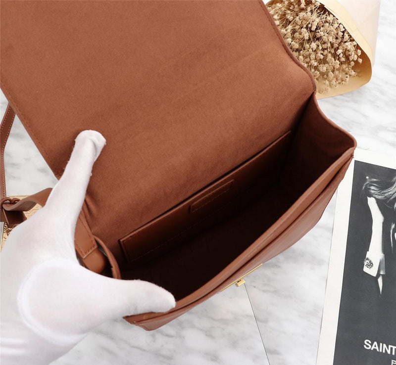 Amelia - YSL Bag - 2551