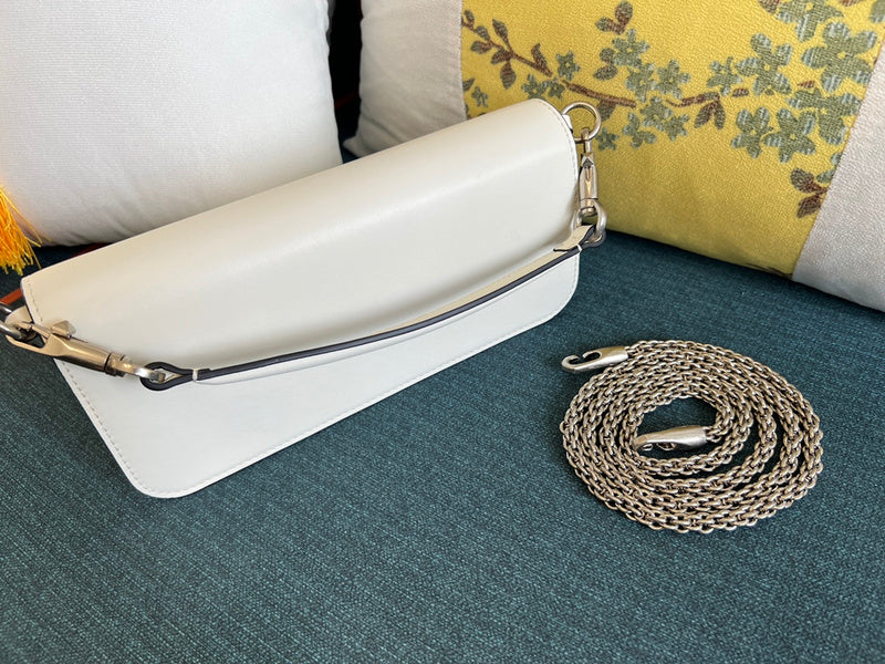 VAL LUXURY BAGS - FOR FASHION LOVERS  AFFORDABLE LUXURY BAGS- 1132
