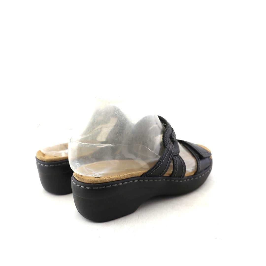 CLARKS .
