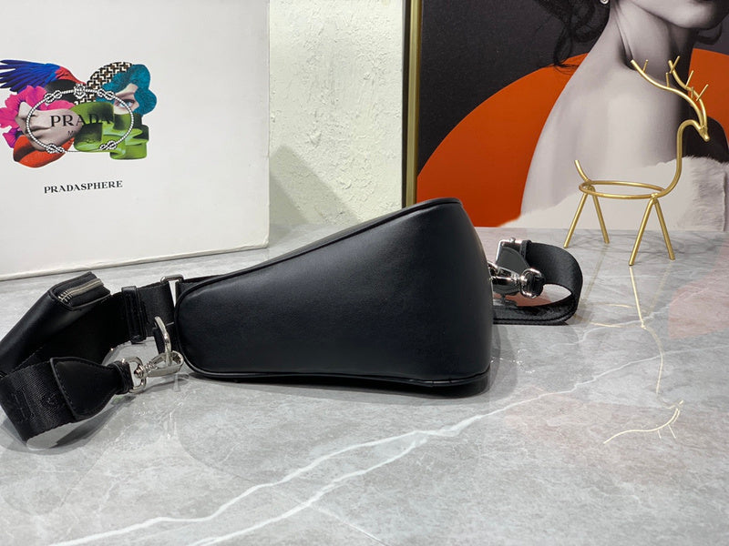 Barnes-Bags - Prada Bags - 813