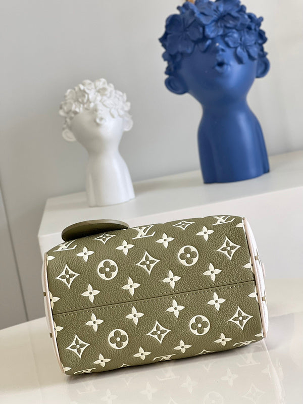 Fan Fashion Lu-Vi Bags - 16850