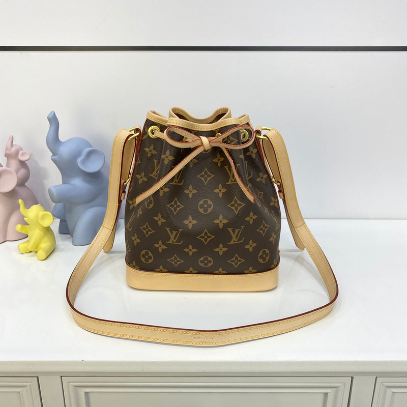 Fan Fashion Lu-Vi Bags - 16896