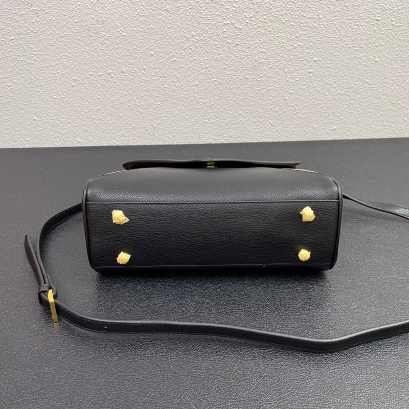Barnes-Bags - Prada Bags - 834