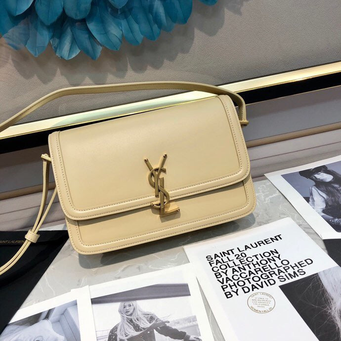 Amelia - YSL Bag - 3735