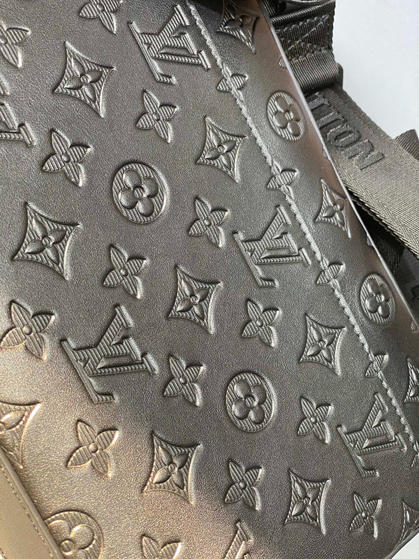 Fan Fashion Lu-Vi bags - 17467