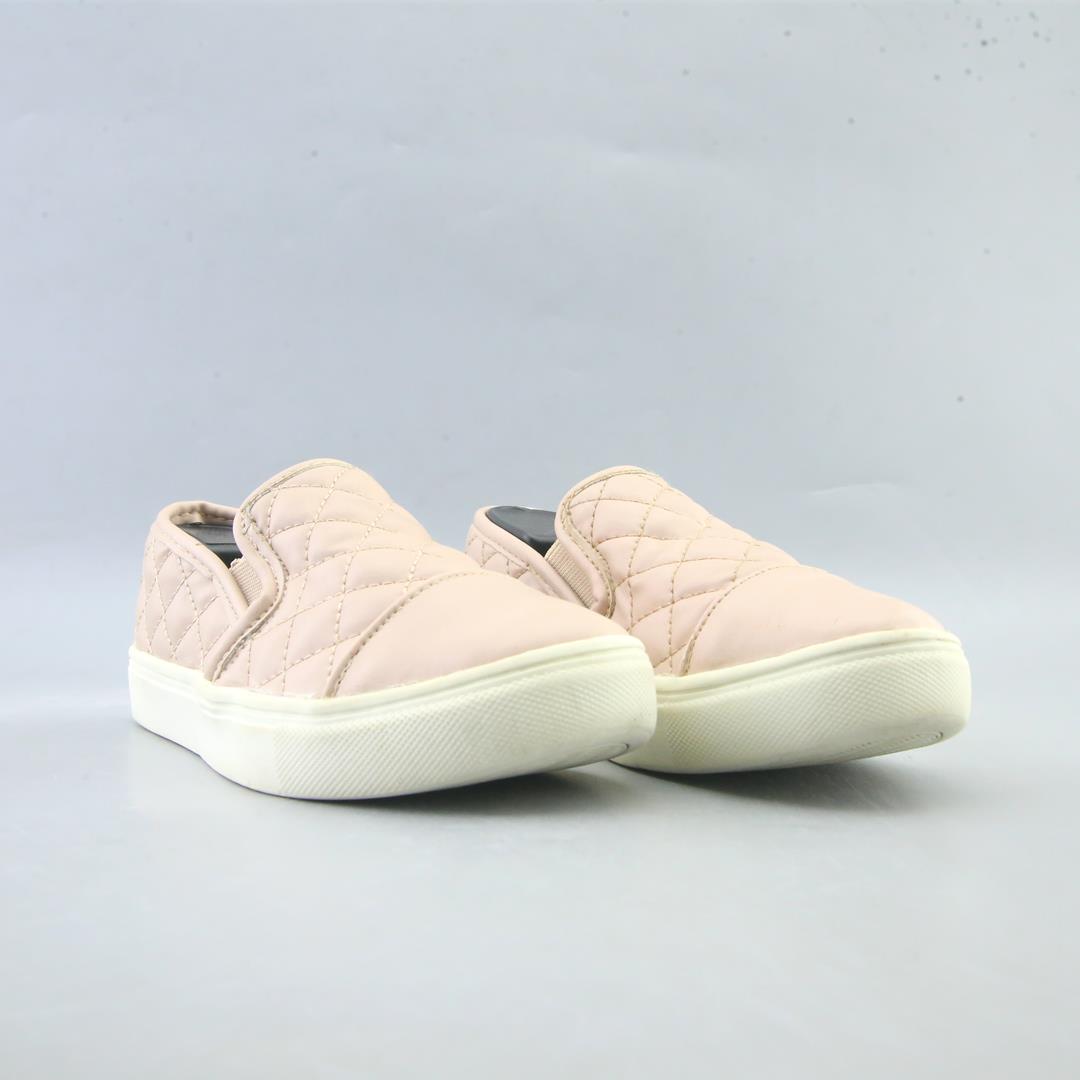 STEVE MADDEN ZAANDER