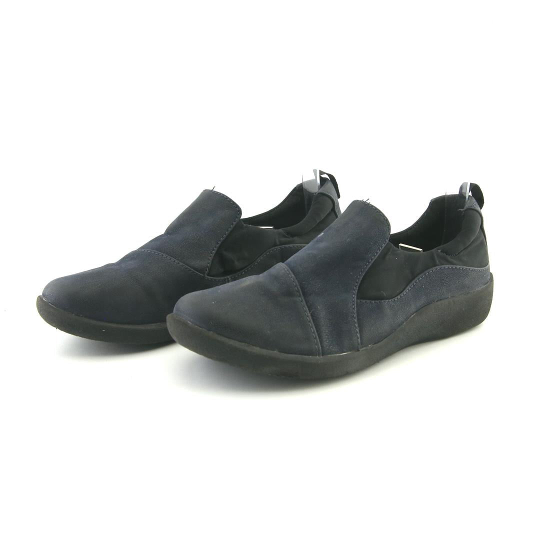 CLARKS CLOUDSTEPPERS