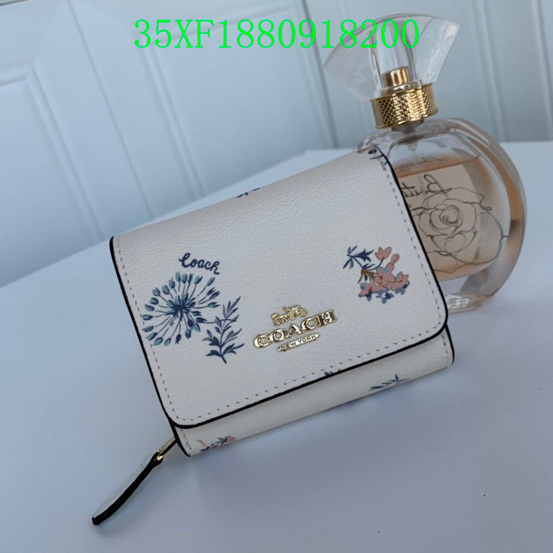 Amelia - CAH Wallet - 071