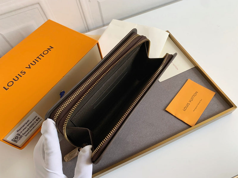 Amelia- LOV  Luxury  Wallets - 682