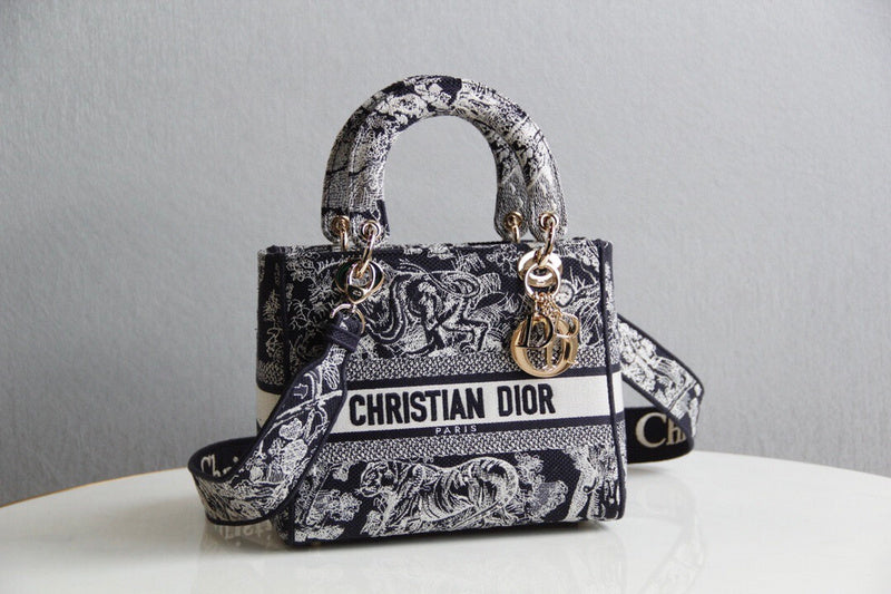 Amelia- DYOR FASHION BAGS - 2241