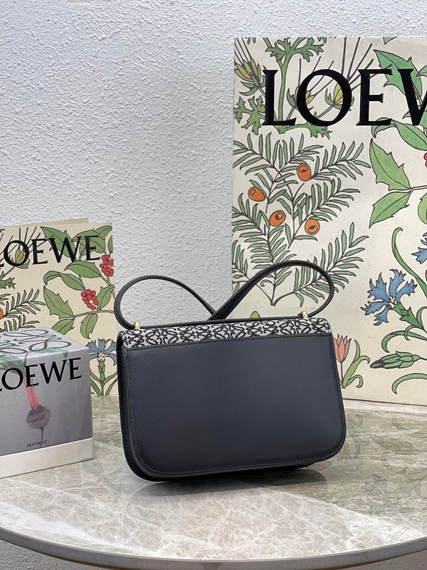 Amelia's Bag Gallery - LWO Bags - 930