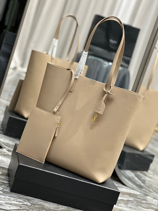 Amelia - YSL Bag - 3951
