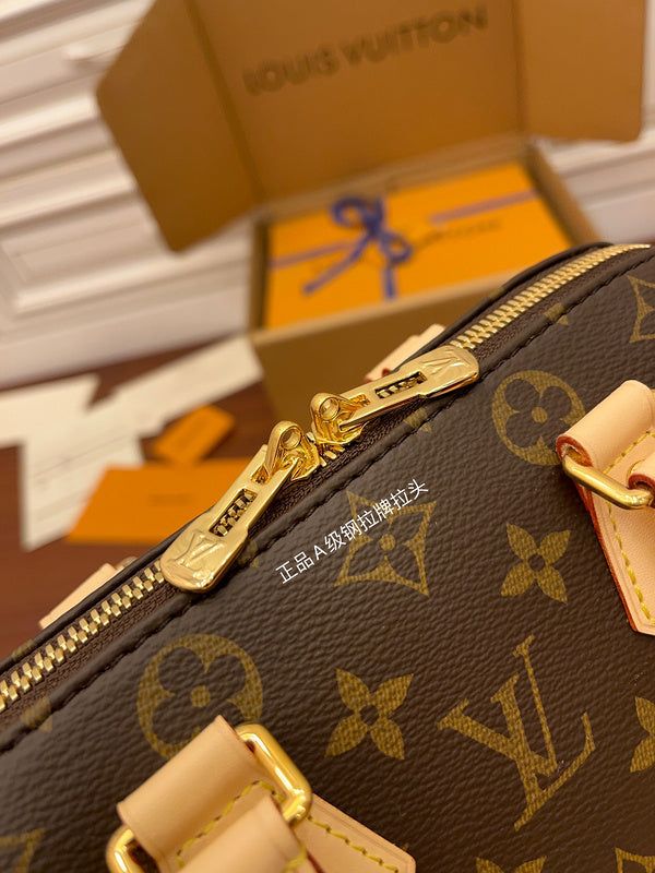 Amelia's Bag Gallery - LOV Bags - 1026