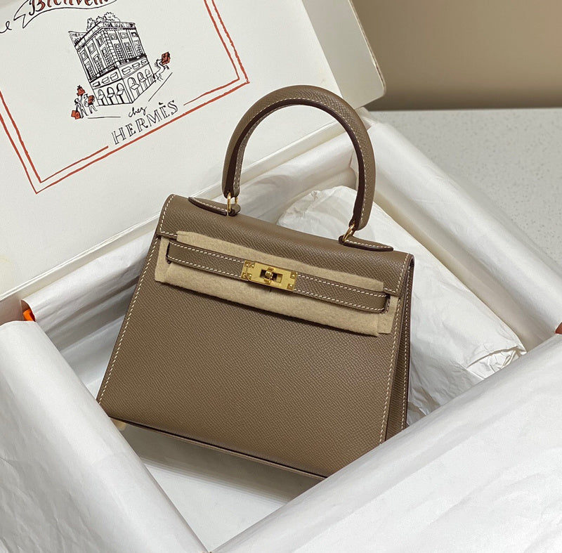 Amelia - HMS Bags - 1727
