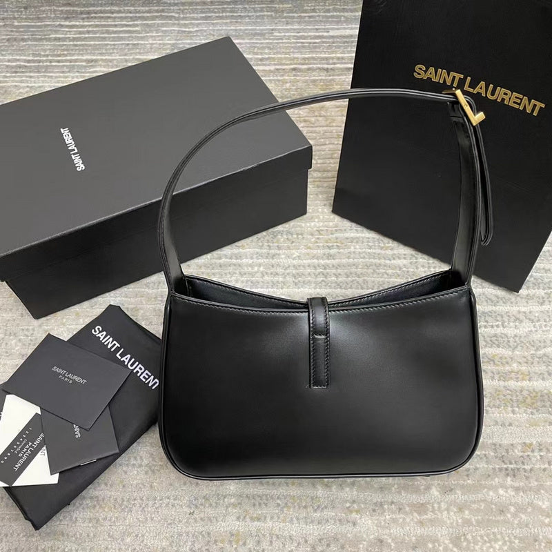 Amelia - YSL Bag - 3818