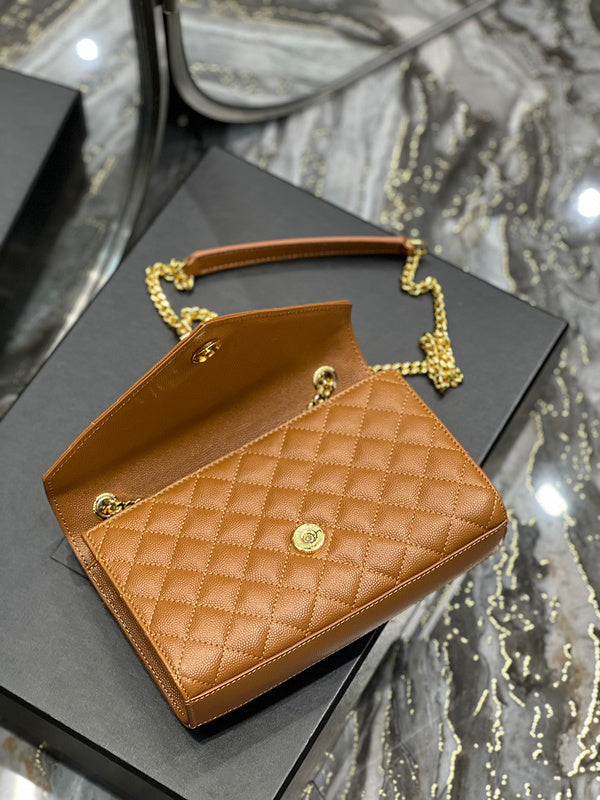 Amelia - YSL Bag - 1901
