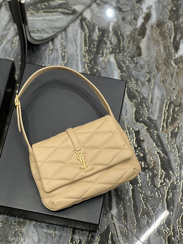 Amelia - YSL Bag - 1769