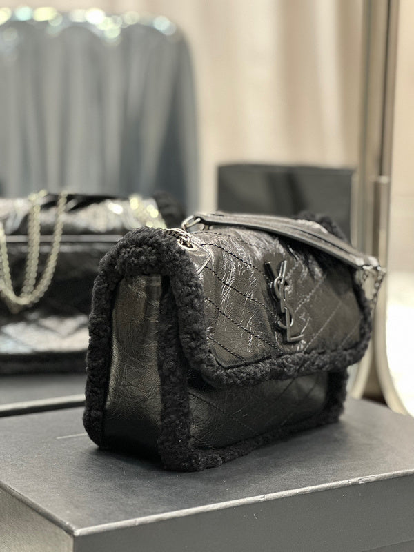 Amelia - YSL Bag - 3908