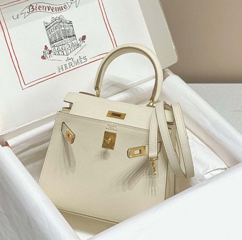 Amelia - HMS Bags - 1727