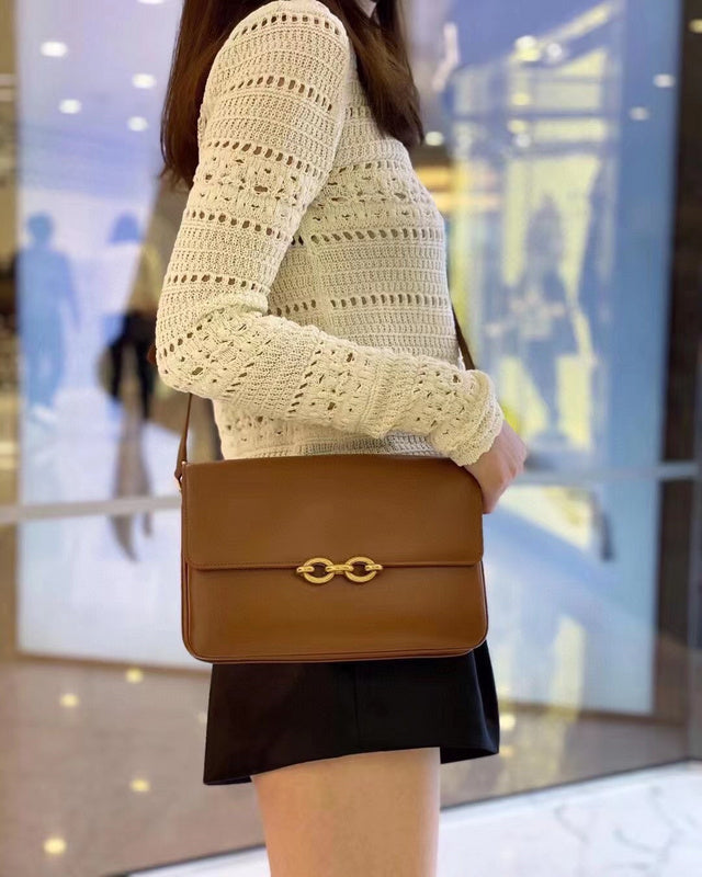 Amelia - YSL Bag - 3678