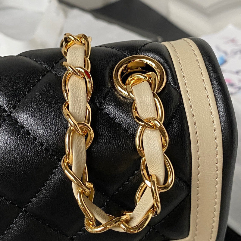 Wellow Bags - Chanel - Bags  - 142