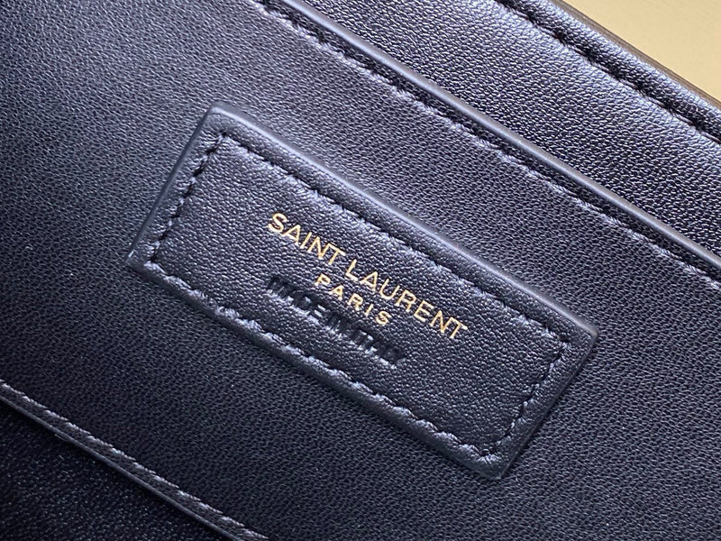 Amelia - YSL Bag - 3751
