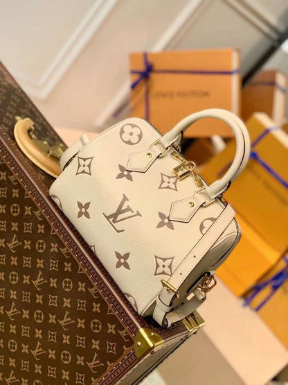 Fan Fashion Lu-Vi bags - 17459
