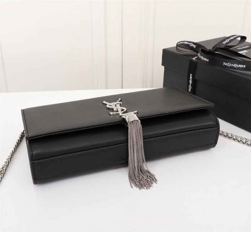 Amelia - YSL Bag - 2606