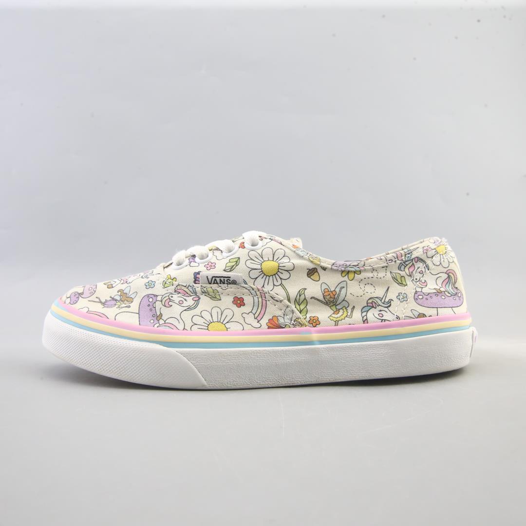 VANS AUTHENTIC