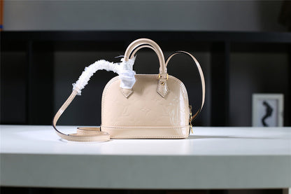 Amelia - LOV Lady Bags - 1945