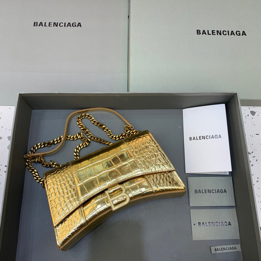 BLN-Ciaga Hourglass Wallet On Chain in Gold, For Women,  Bags 9in/23cm