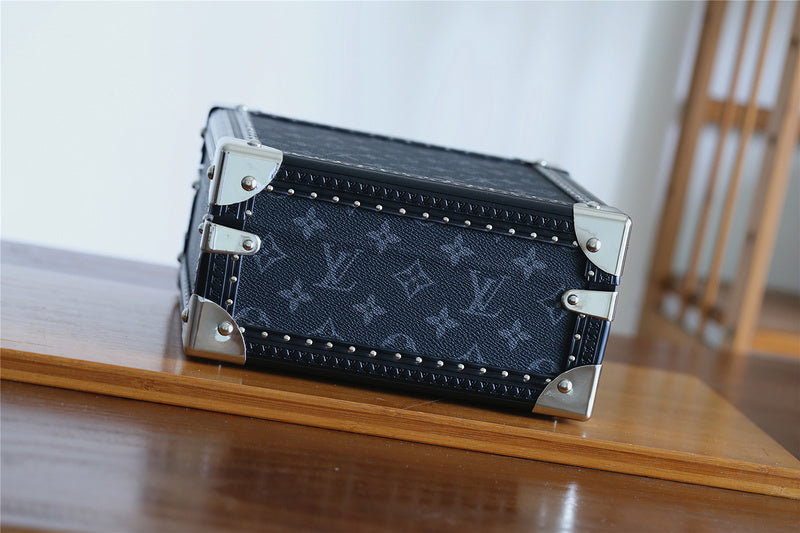 Fan Fashion Lu-Vi bags - 9543