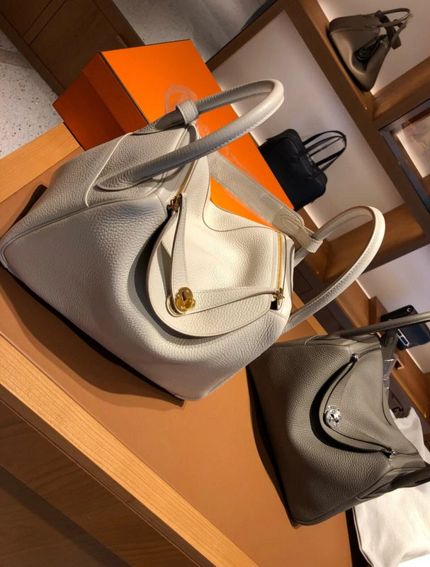 Amelia - HMS Bags - 1752