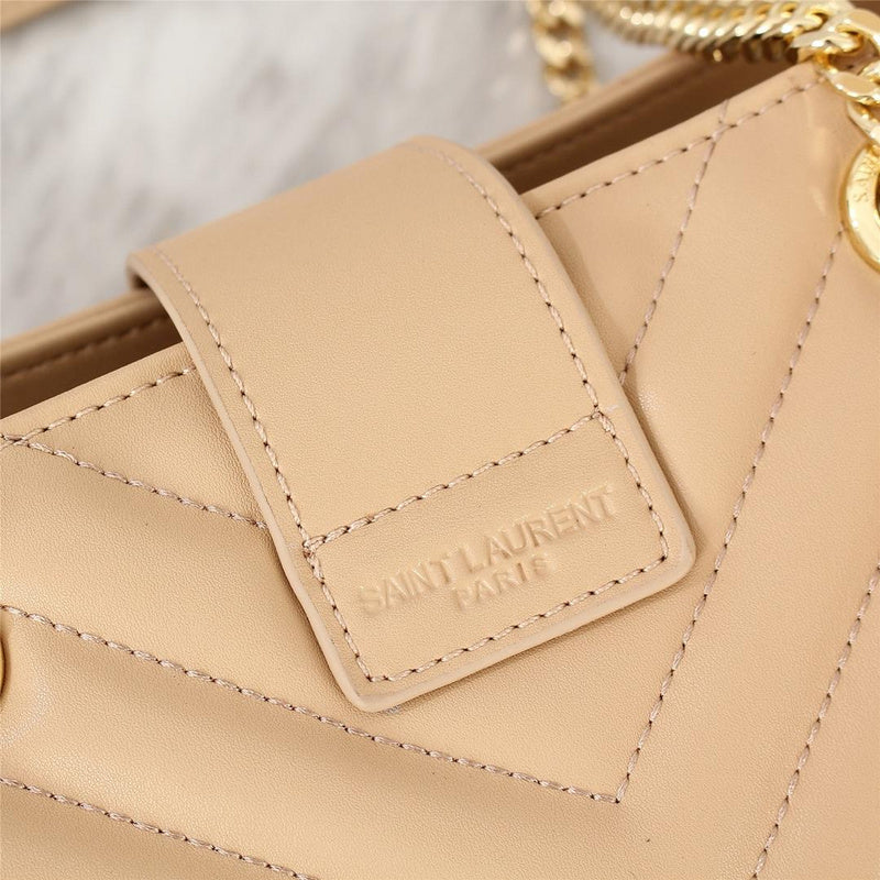 Amelia - YSL Bag - 2804