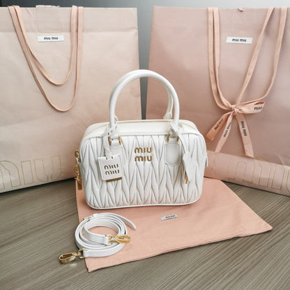 Amelia- MMU  LUXURY BAGS - 090