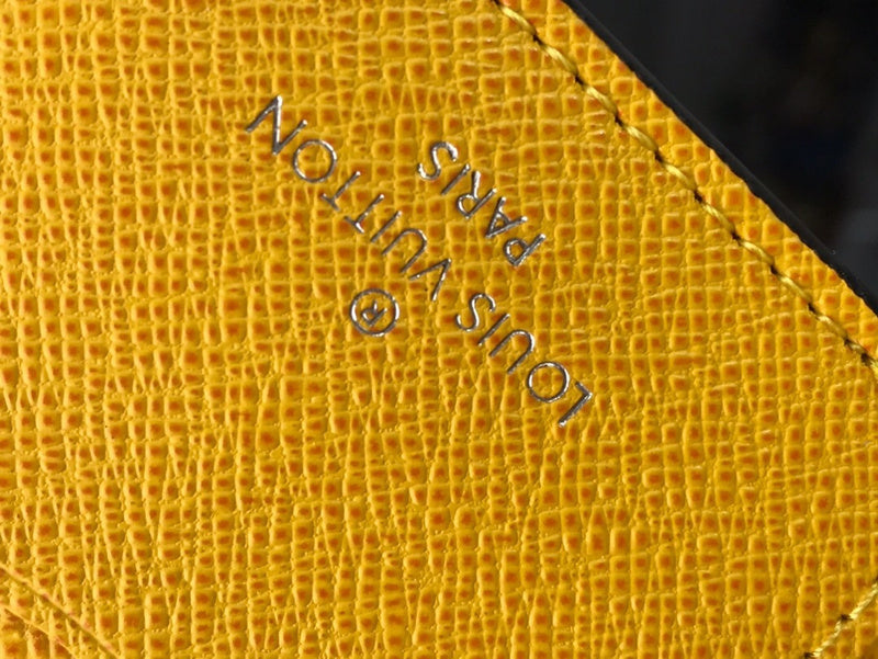 Amelia-LAON - All Wallets - 076