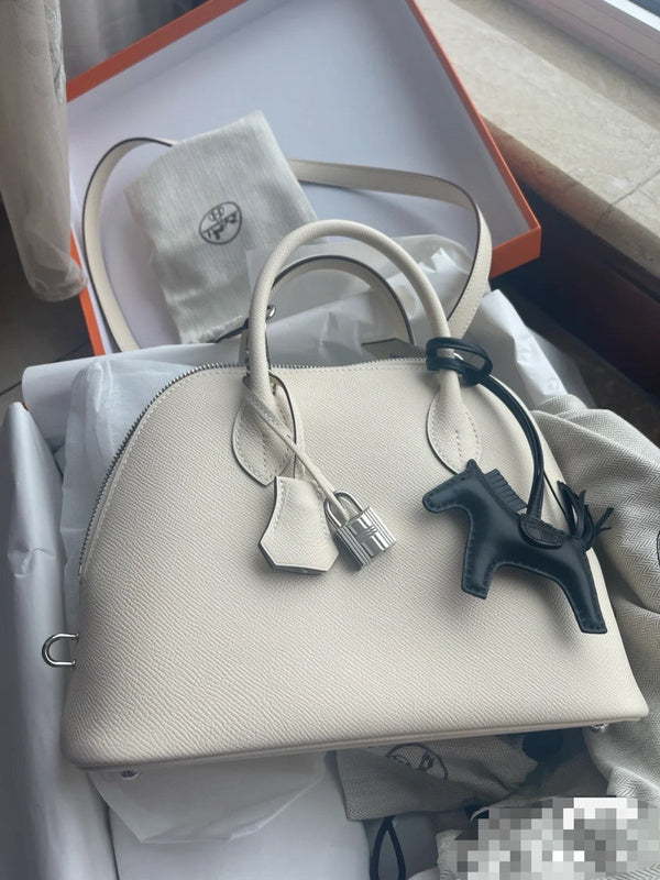 Amelia - HMS Bags - 1743