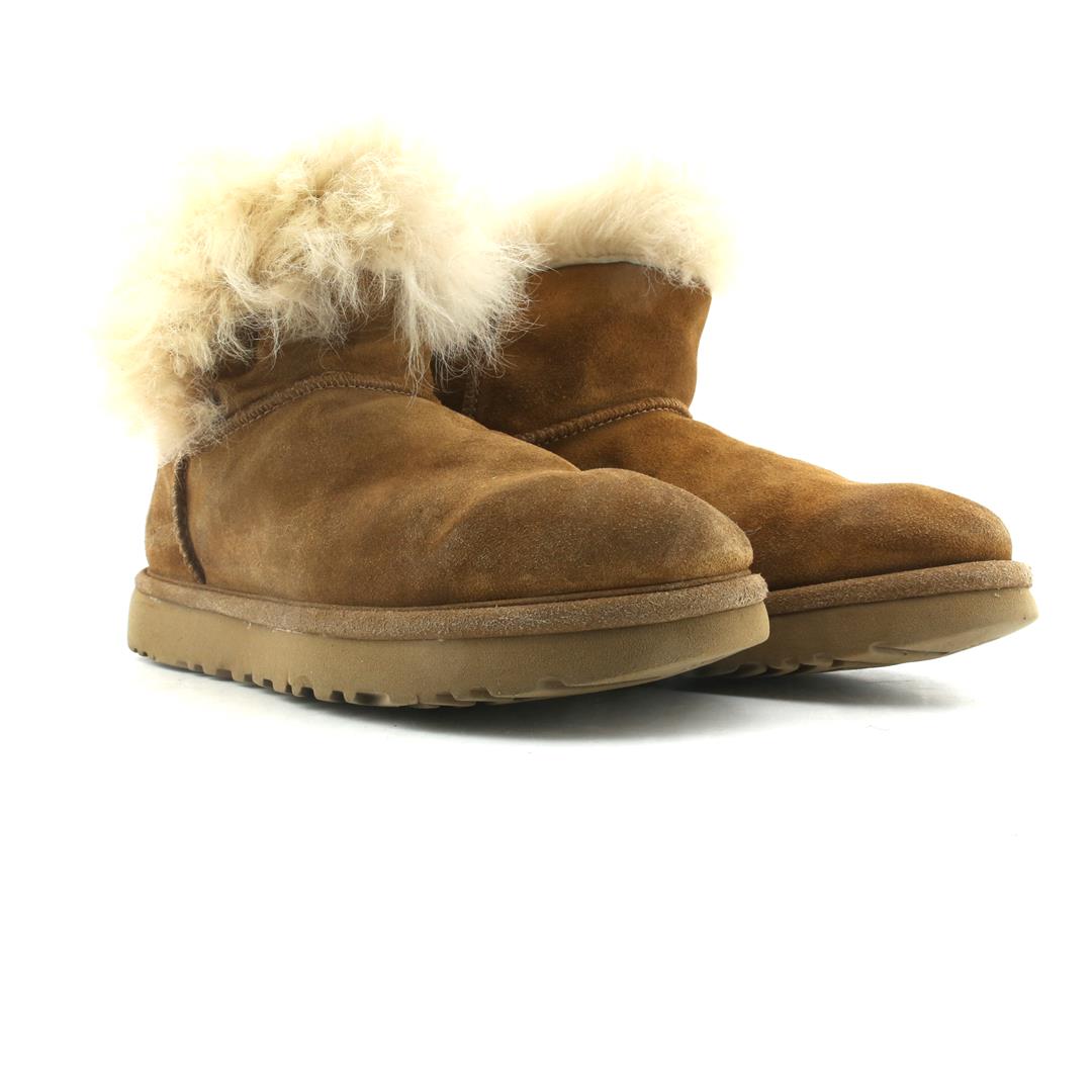UGG  MILA