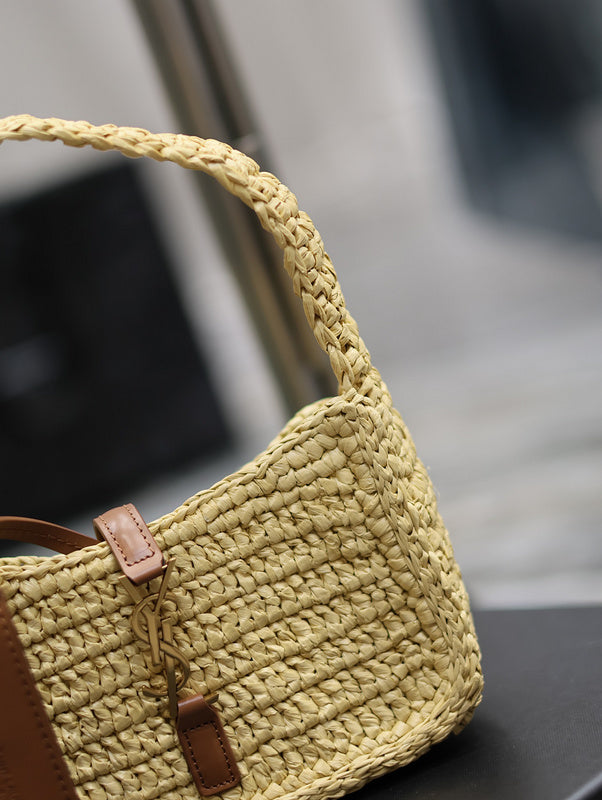 Amelia - YSL Bag - 1829
