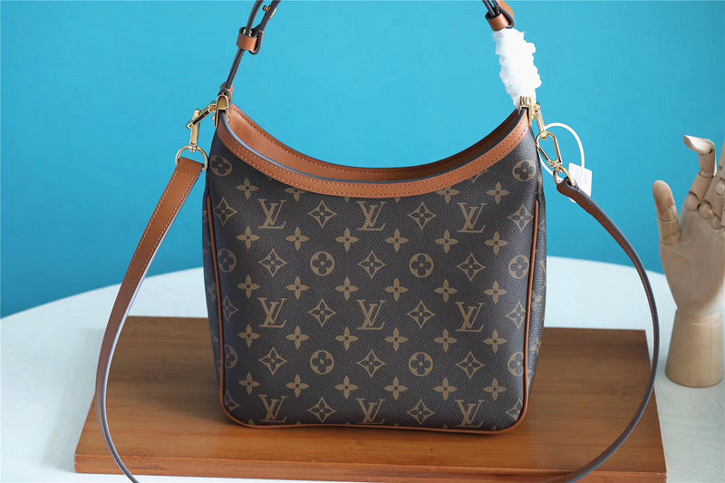 Fan Fashion Lu-Vi bags - 8110