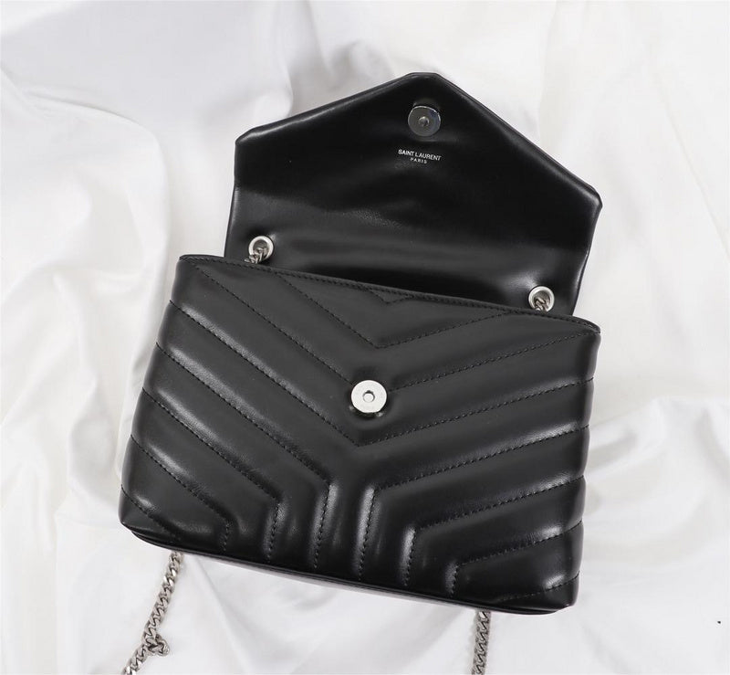 Amelia - YSL Bag - 2867