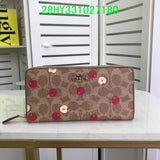 Amelia - CAH Wallet - 106