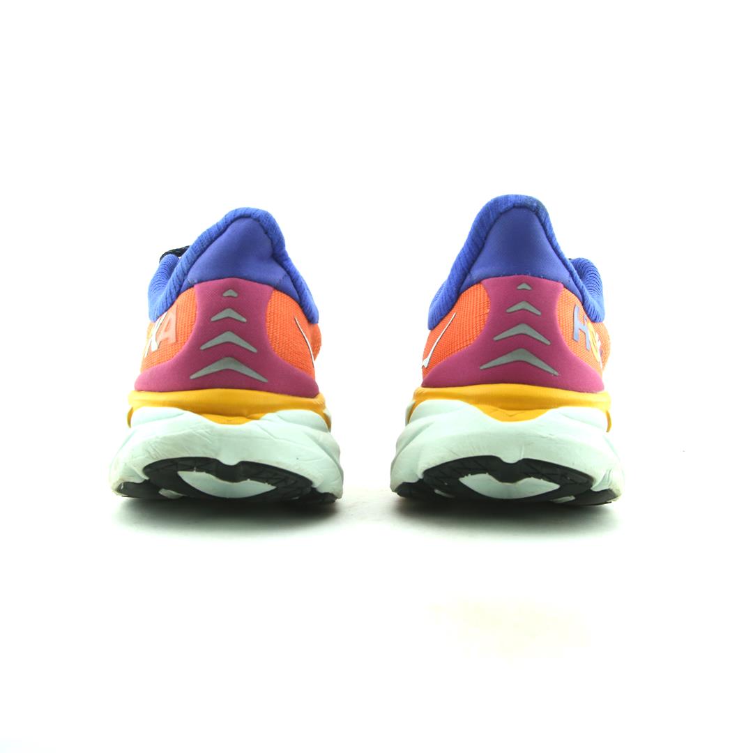 HOKA ONE ONE CLIFTON 8