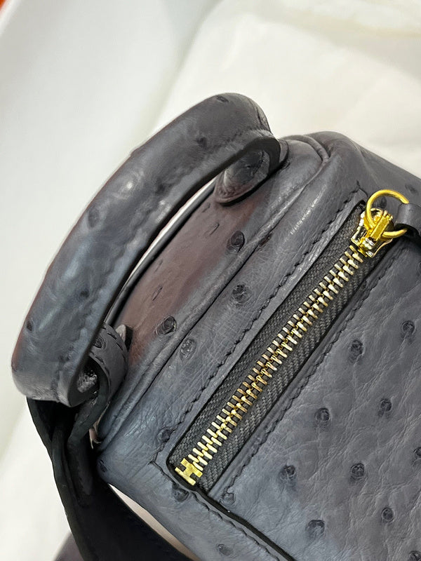 Amelia - HMS Bags - 1777